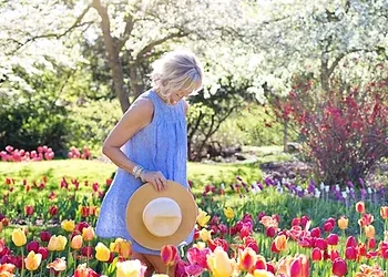 Navigating Menopause: Confidence and Well-Being Insights with Dr. Sam Davies